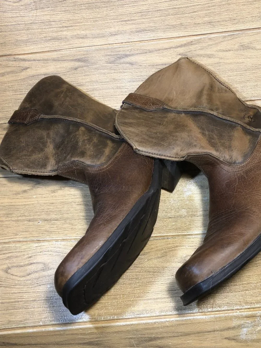 Ariat men cowboy western style brown leather boots, 13